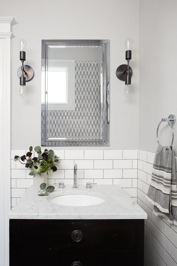 Featured image of post Black And White Backsplash Bathroom