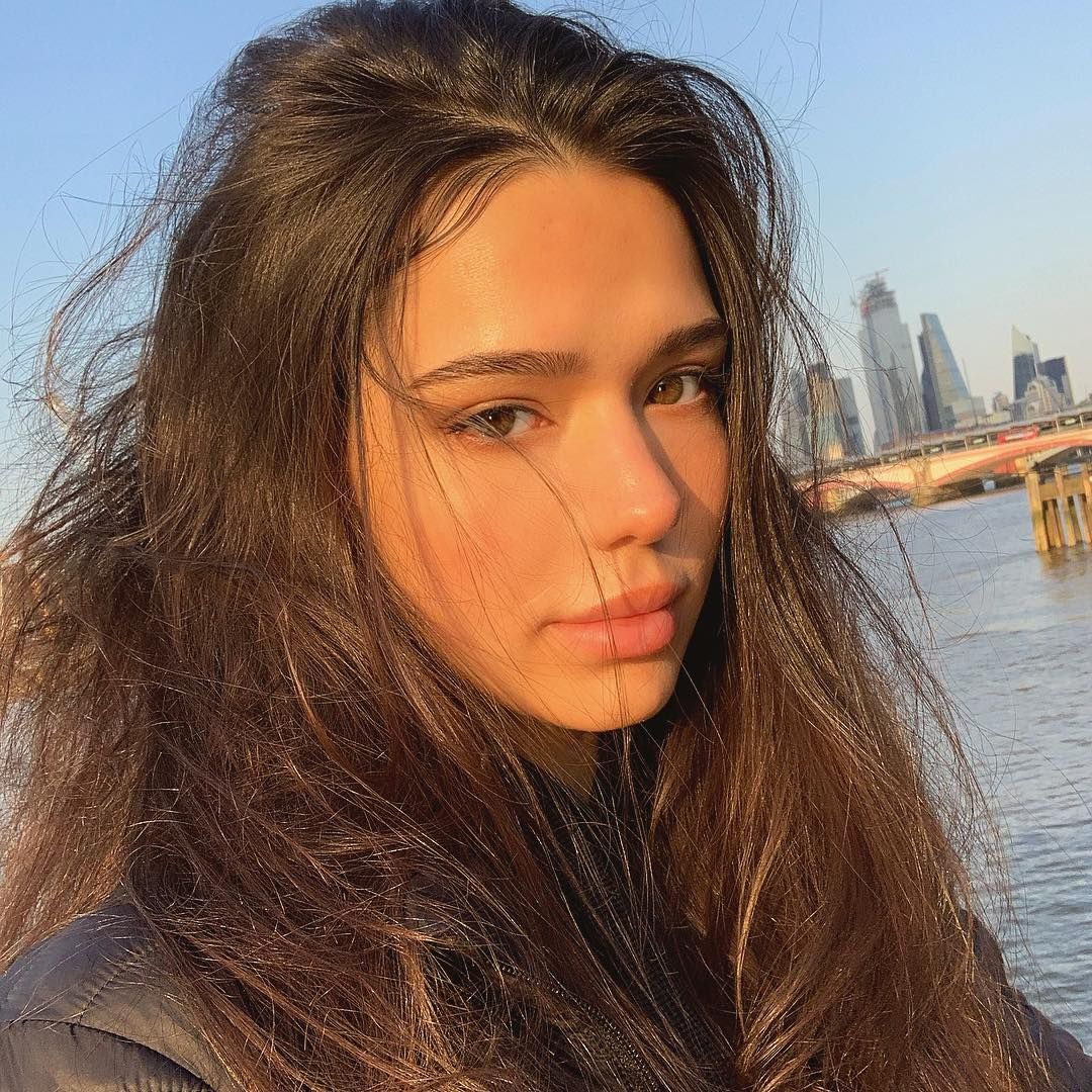 Featured image of post Brunette Brown Hair Pretty Girls Instagram