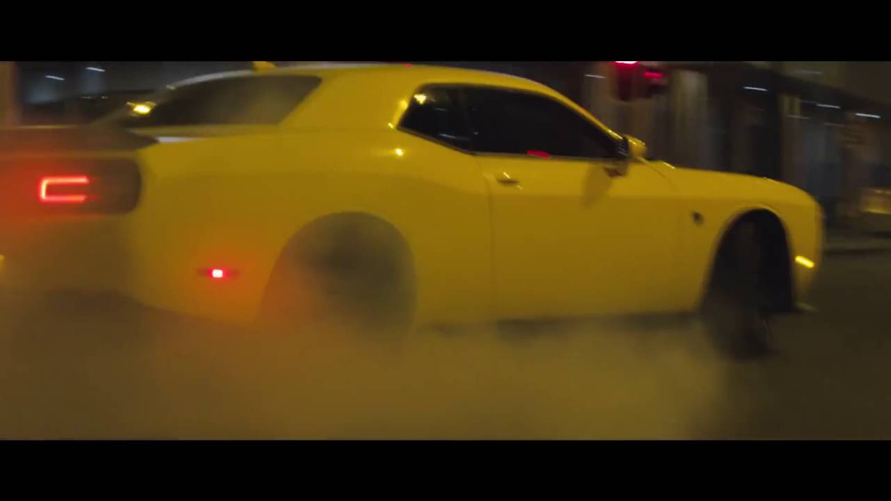 Featured image of post Drifting Dodge Challenger Gif