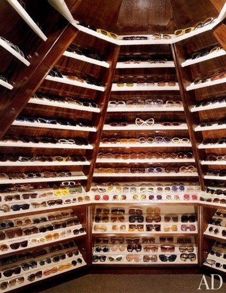 Featured image of post Elton John Sunglasses Room