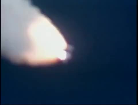 Featured image of post Shuttle Challenger Gif